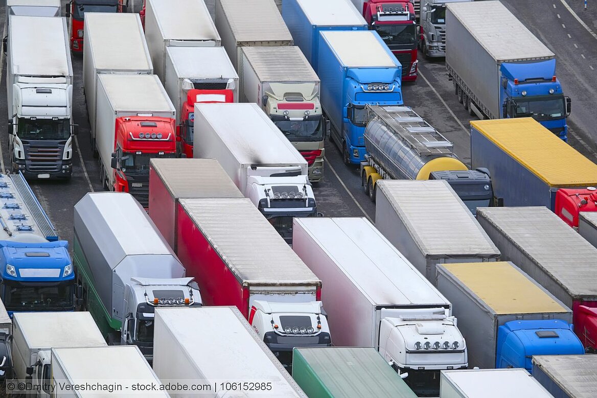 Lorry traffic jam, symbolic image